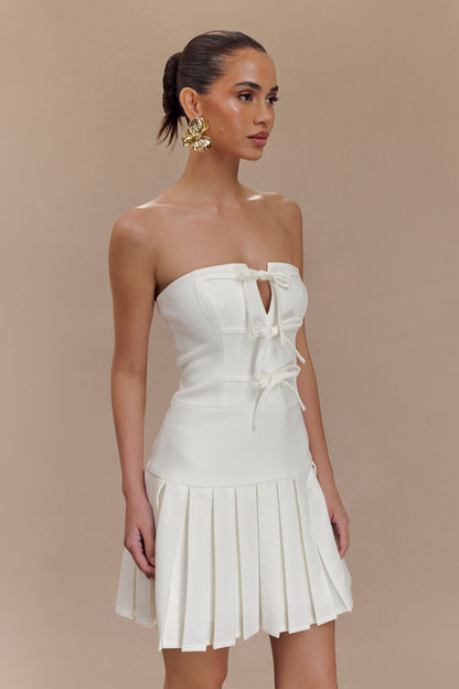 Mini-robe plissée Naya avec lacets - Blanc