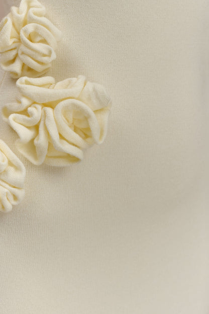 Robe Maxi Tricotée à Une Épaule Paloma avec Fleurs - Ivoire