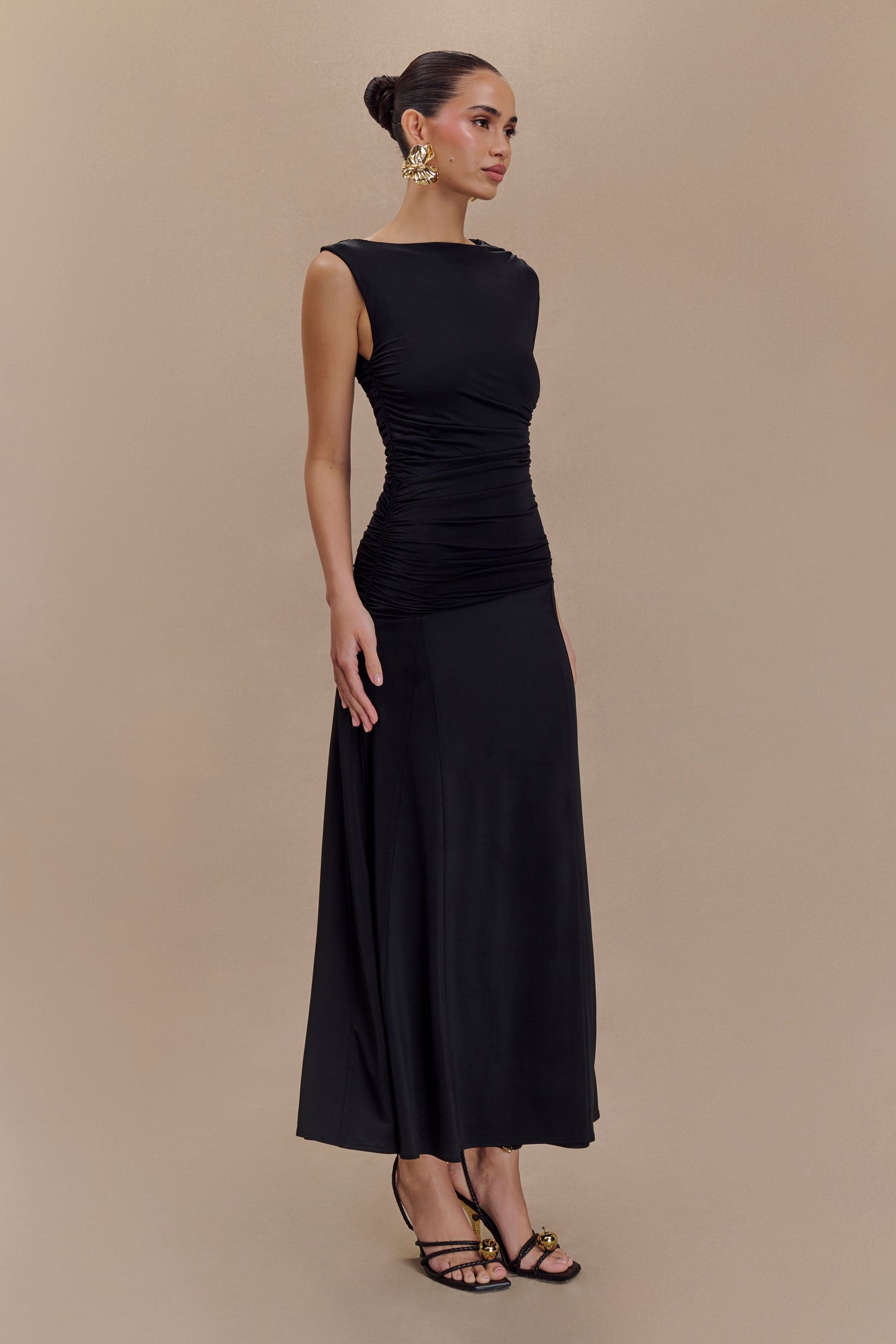 Robe midi asymétrique et fluide Navanna - Noir
