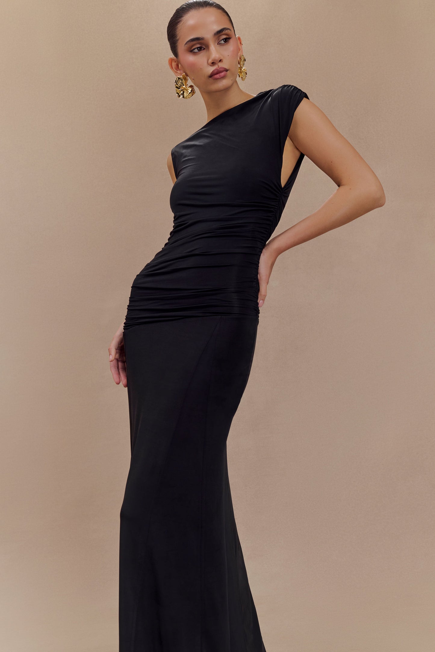 Robe midi asymétrique et fluide Navanna - Noir