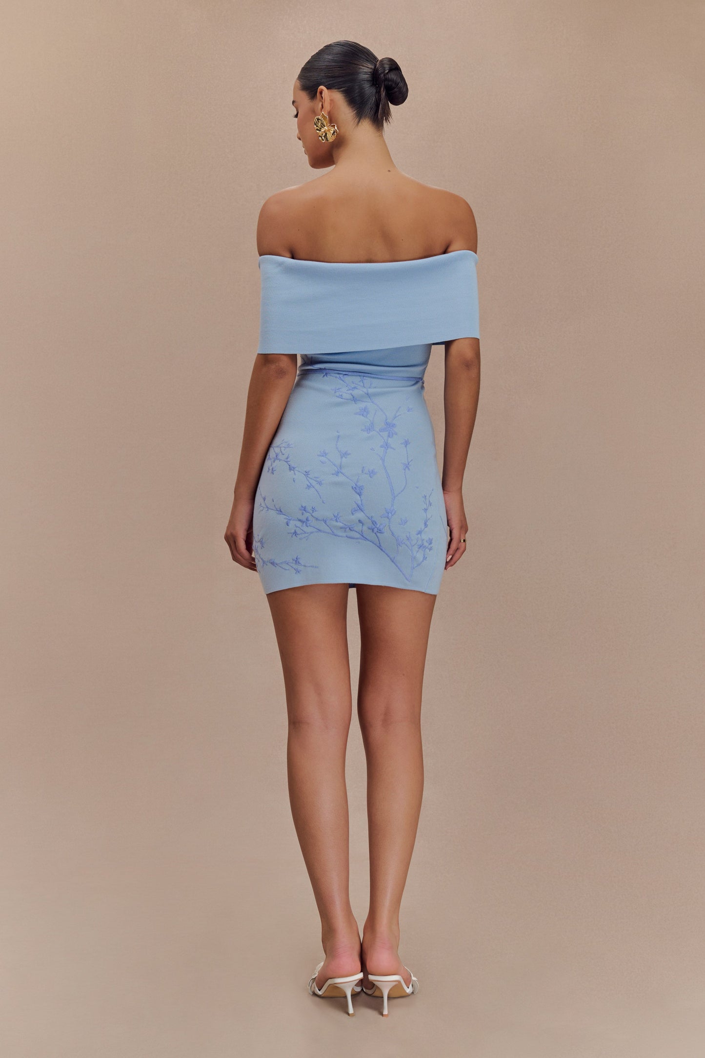 Mini-robe en jersey brodé à épaules dénudées Mallory - Bleu glace