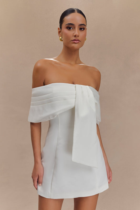 Robe mini Gloria à épaules dénudées et drapée - Blanche