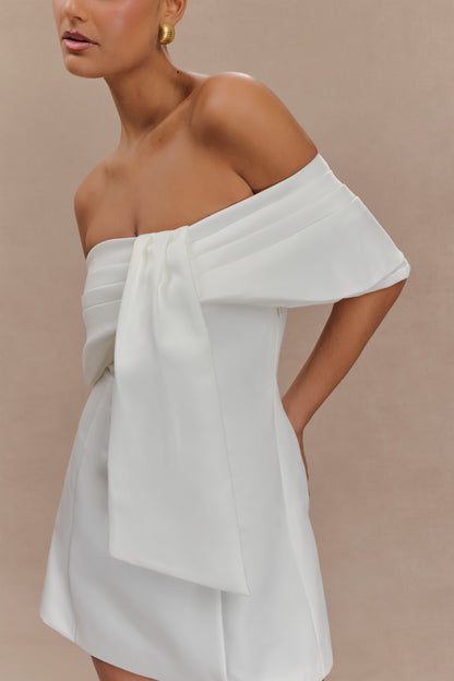Robe mini Gloria à épaules dénudées et drapée - Blanche