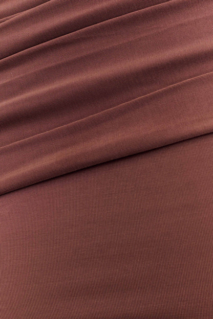 Robe Maxi Épaules Découvertes et Étroite Cassandra - Chocolat