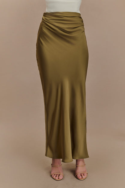 Jupe Maxi Asymétrique en Satin Nicola - Basil