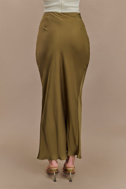 Jupe Maxi Asymétrique en Satin Nicola - Basil