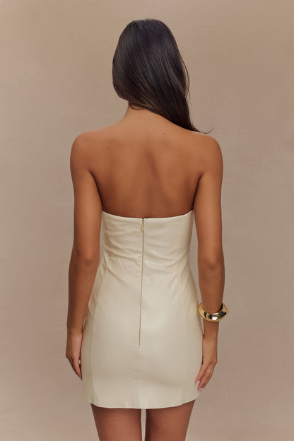 Mini-robe sans bretelles en simili cuir Sophie - Ivoire