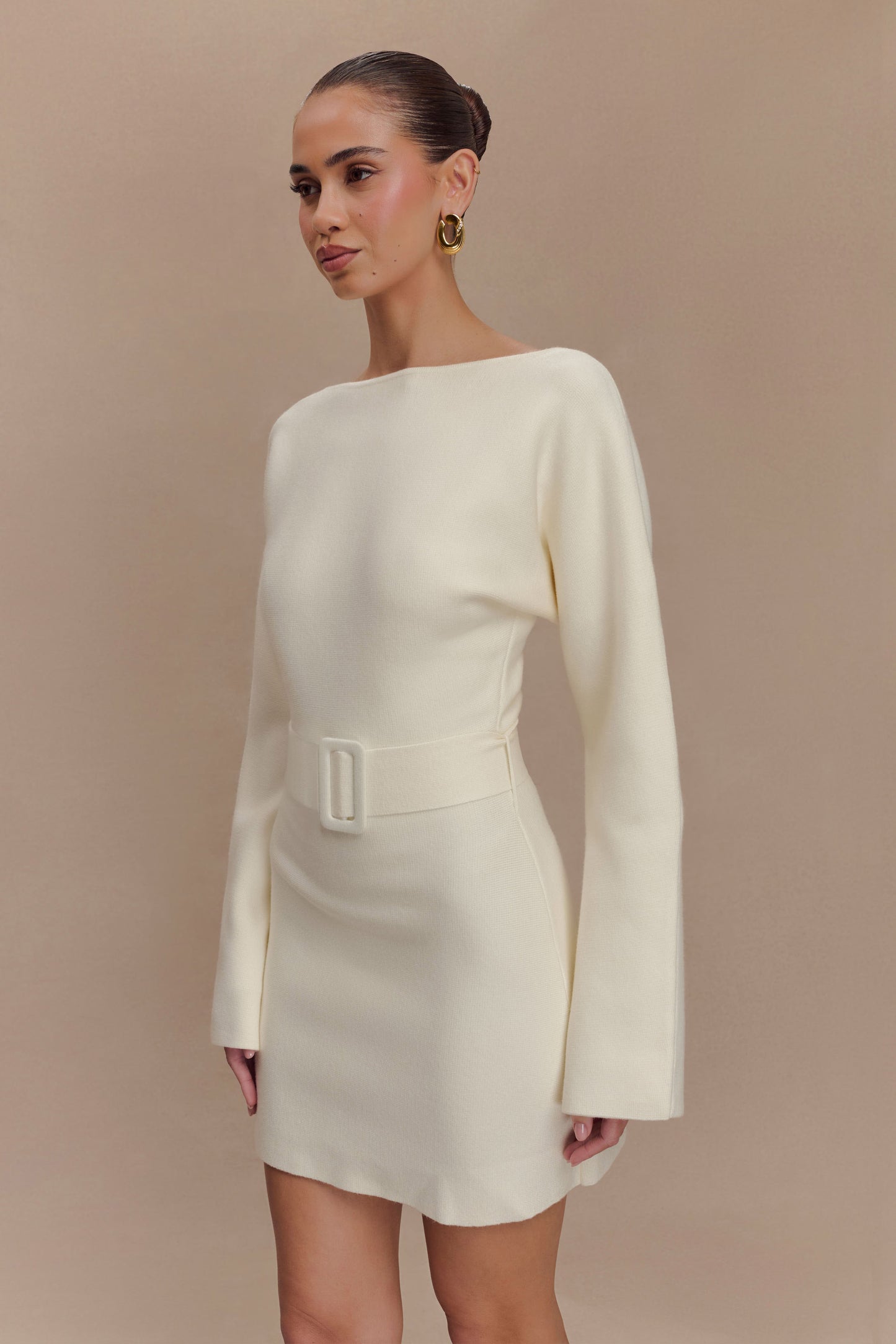 Mini-robe en tricot Kassie à nouer avec ceinture - Ivoire