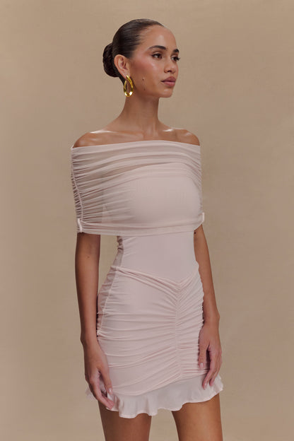 Mini-robe trapue et en mousseline de soie à épaules dénudées Caspian - Rose pâle