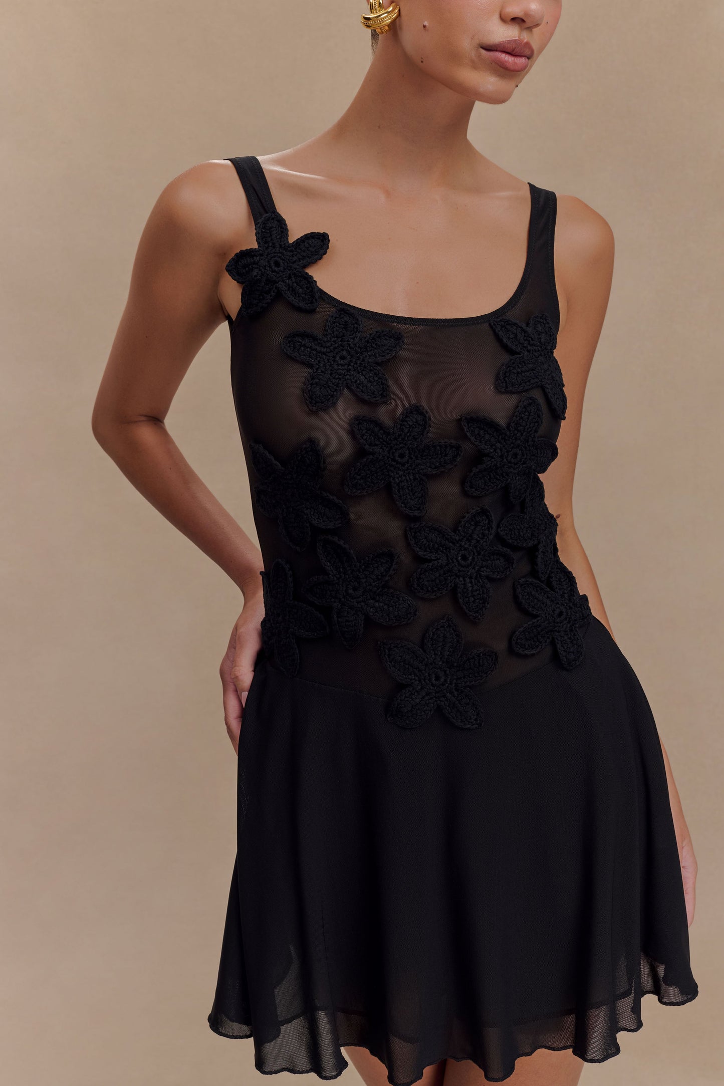 Mini-robe en maille Melanie avec fleurs - Noir