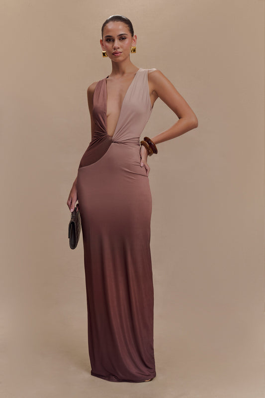 Robe Maxi Stella à drapage et matière fluide - Ombre Mocha