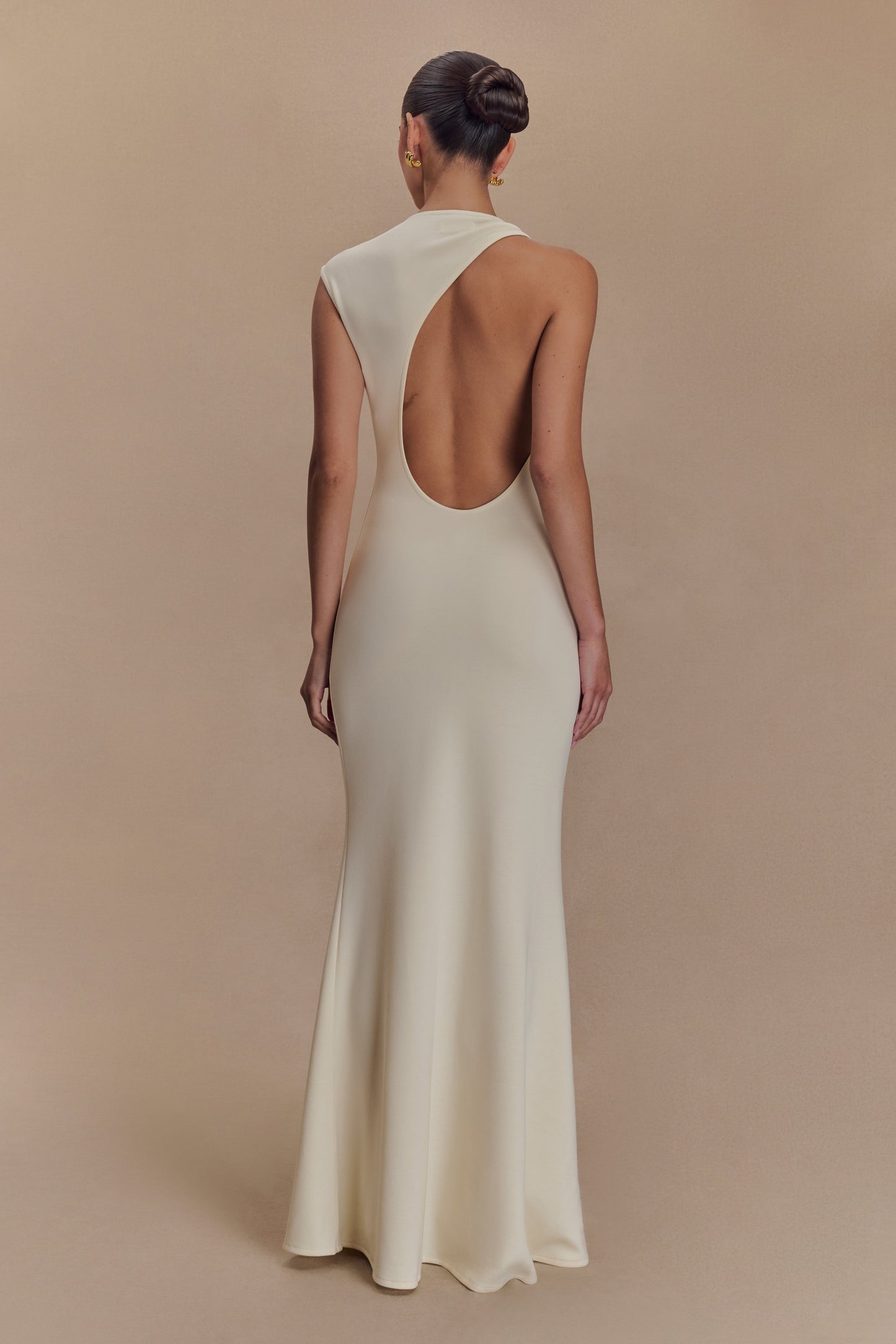 Robe longue en jersey scuba Katerina avec découpes - Ivoire
