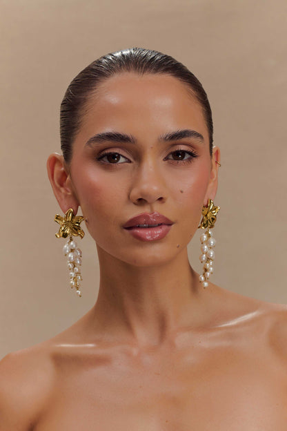 Boucles d'oreilles Eva en perles d'eau douce avec motif floral - Or