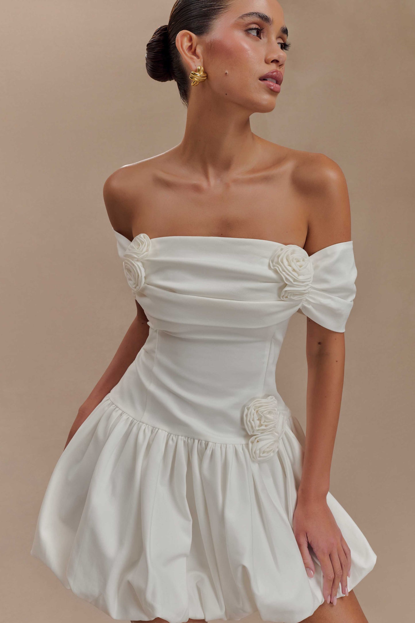 Mini-robe Giovanna à épaules dénudées - Blanche