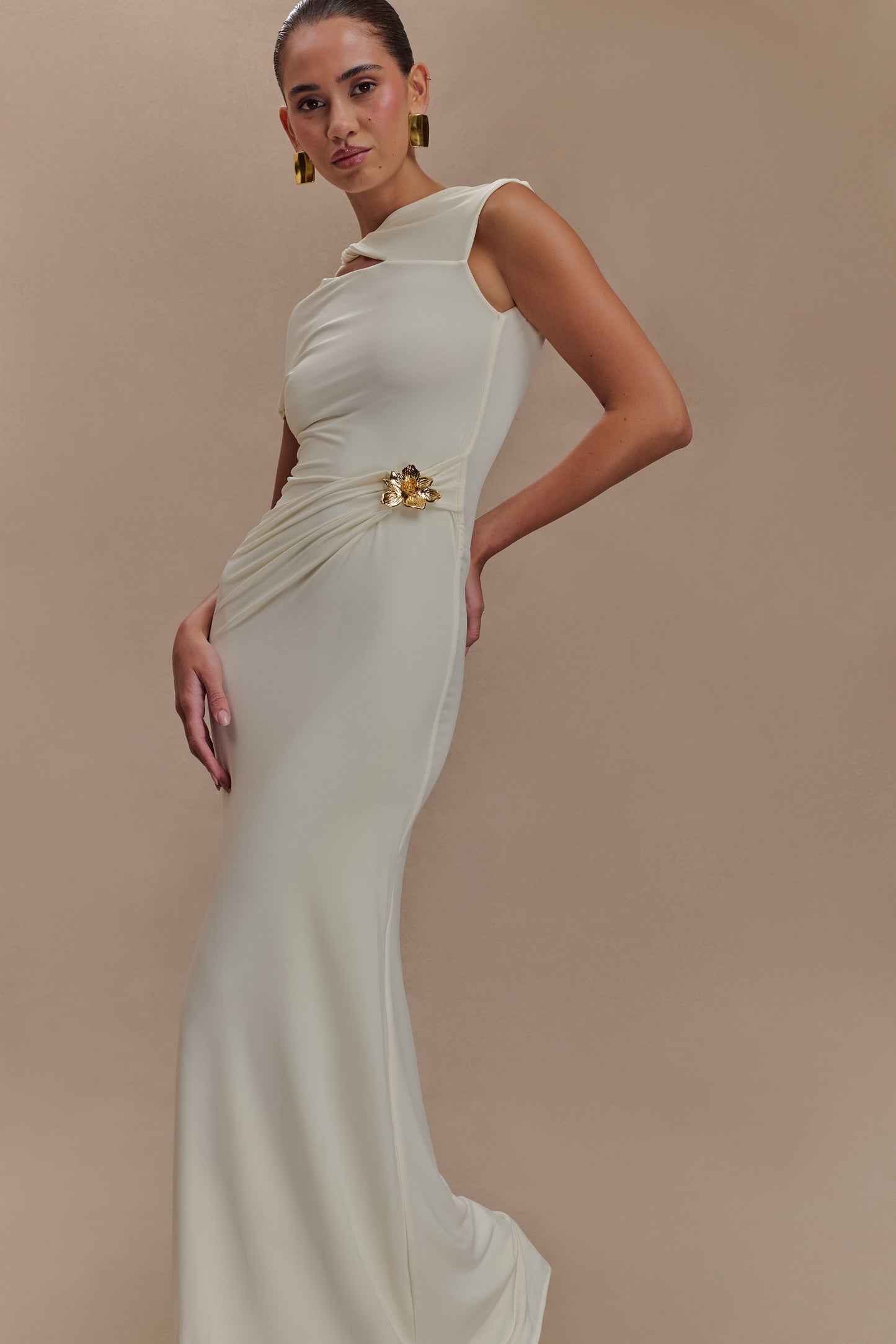 Robe Maxi Kaida Étroite et Élastique avec Accroches - Ivoire
