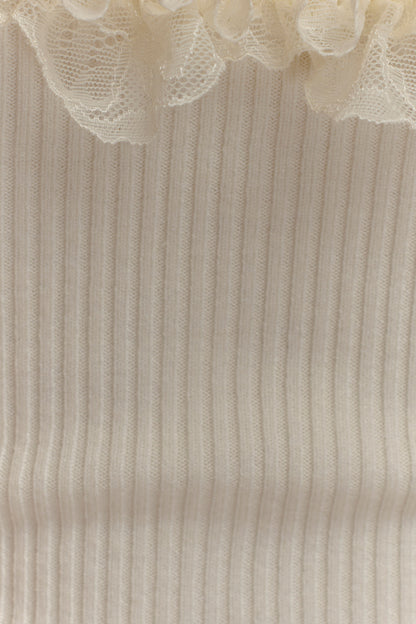 Top en tricot à volants et dentelle Shay - Crème