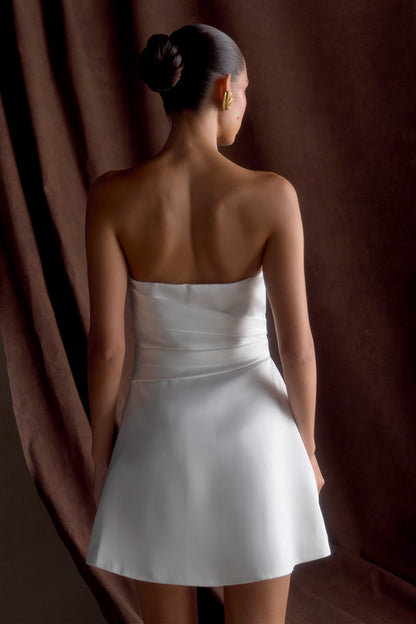 Mini-robe satinée sans bretelles Lora - Blanche