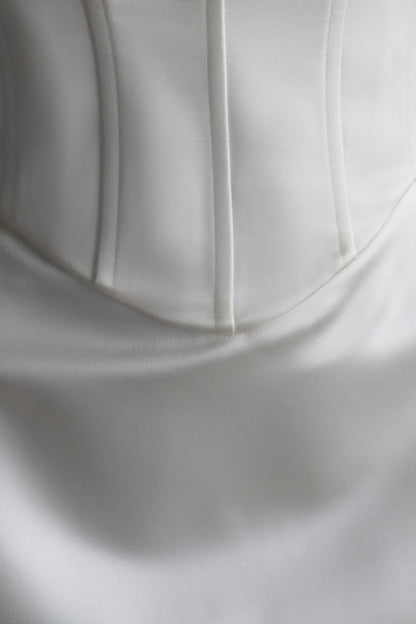 Mini-robe corset en satin Isabel - Blanc