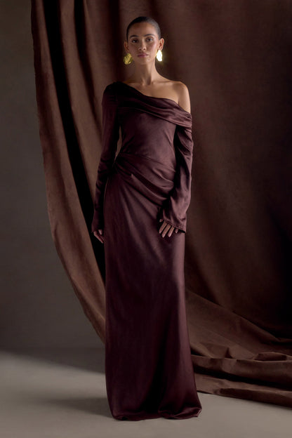 Iris Robe Maxi Satin à Manches Longues - Chocolat Noir