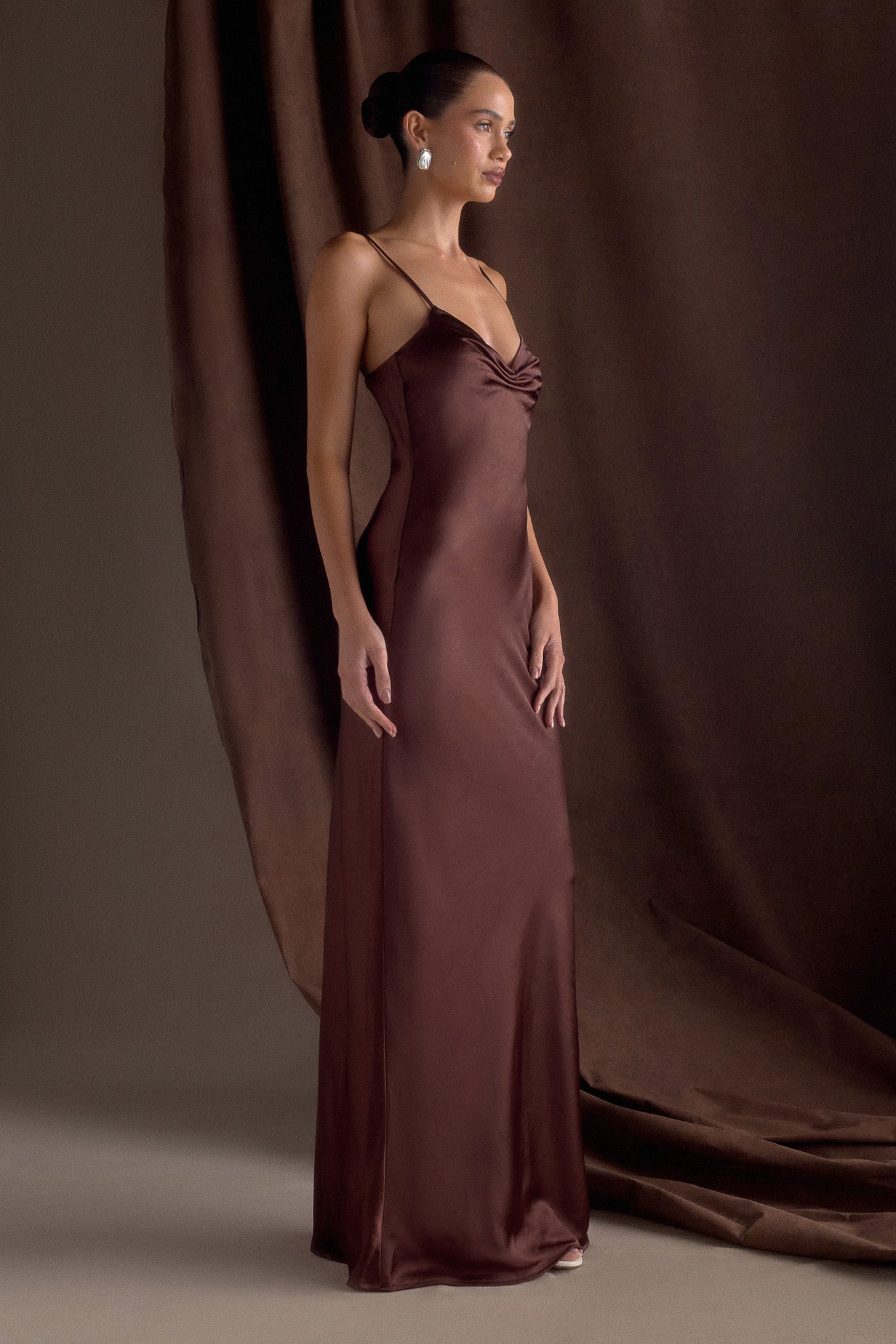 Robe Maxi Satin Lilly Sweetheart - Chocolat Noir