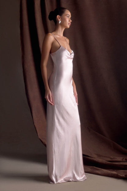 Lilly Robe Maxi Satin à Manches Bouffantes - Rose Poudré