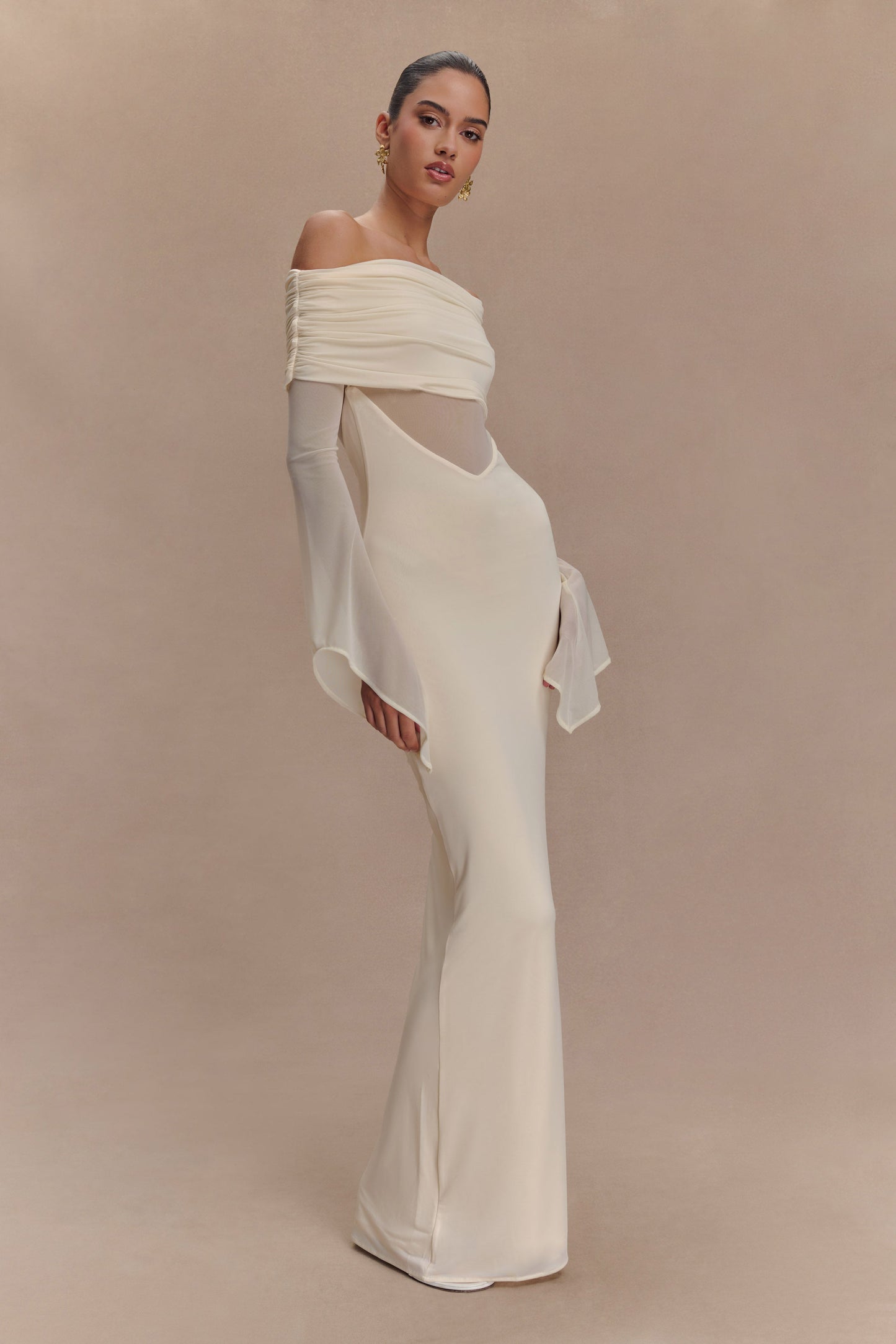 Robe maxi dénudée et en maille à une épaule Kaitlin - Ivoire