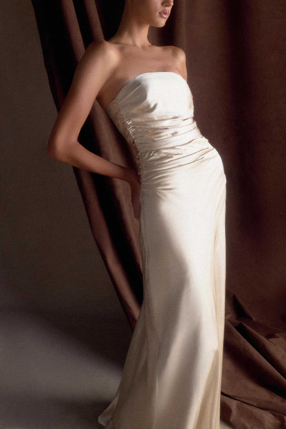 Robe longue satinée sans bretelles Cedar - Or rosé