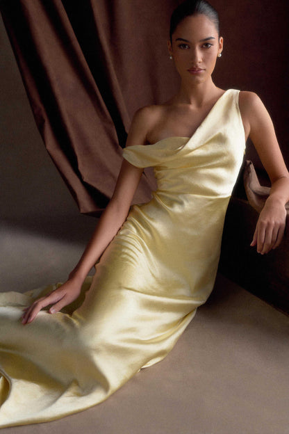 Robe Maxi Jacinta à une épaule - Citron Pastel