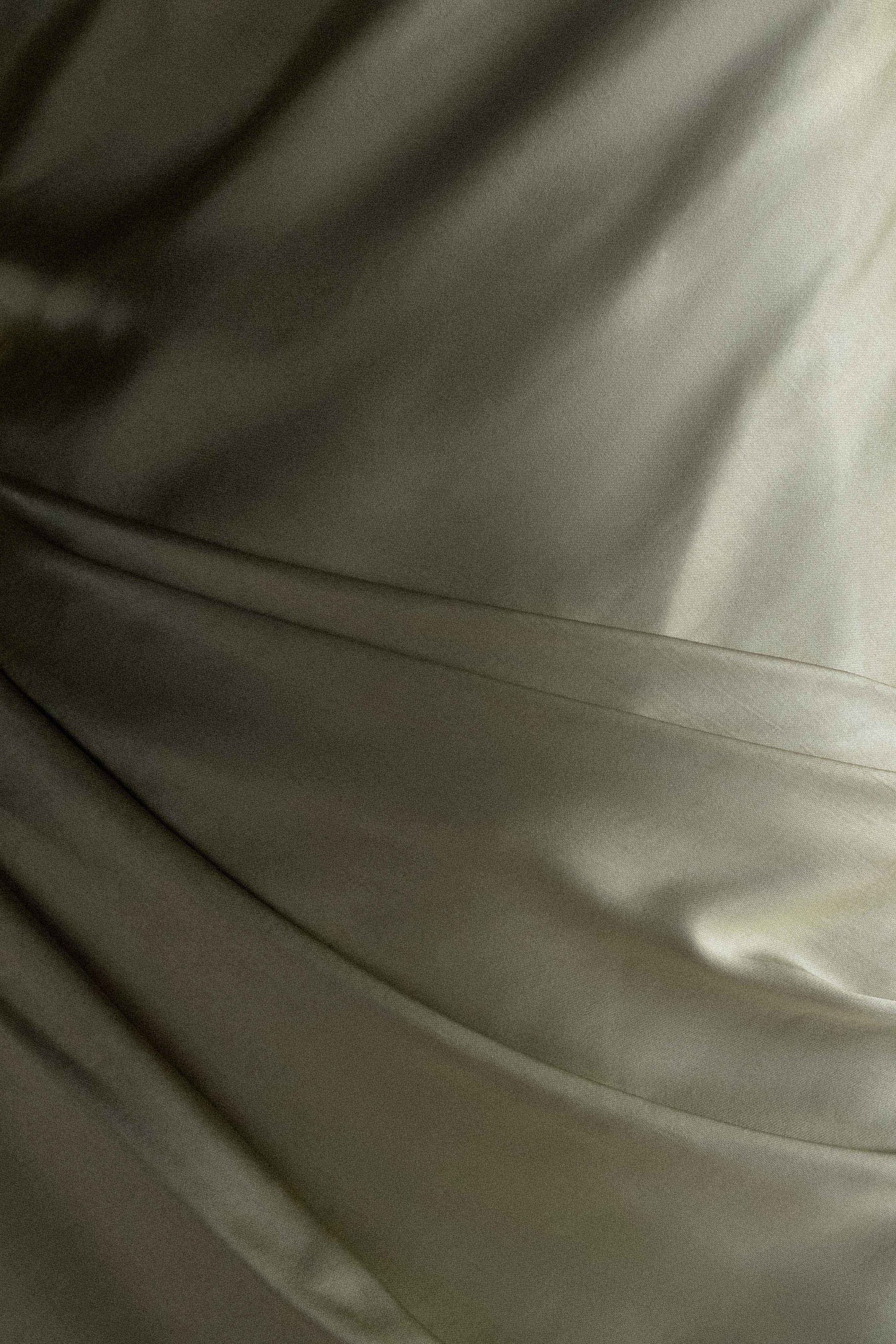 Jasmine Robe Maxi Satin Sans Bretelles - SAGE