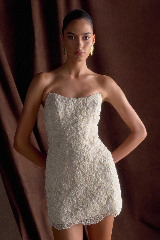 Mini-robe Eva en dentelle et perles perlées à la main - Blanc