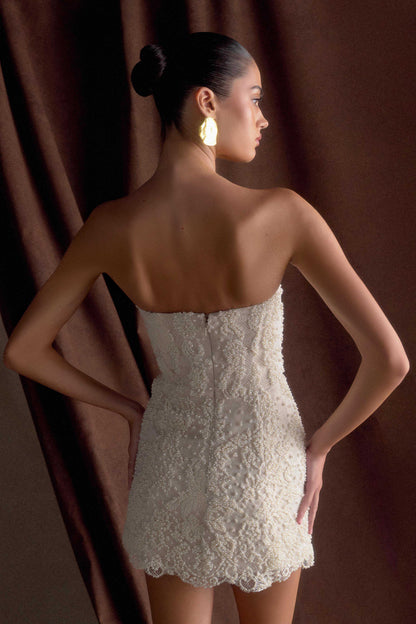 Mini-robe Eva en dentelle et perles perlées à la main - Blanc