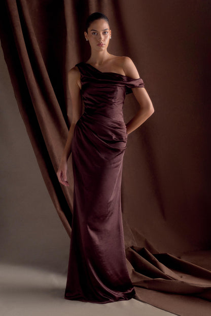 Robe Maxi en Satin Dalia à Manches Décolletées - Chocolat Noir