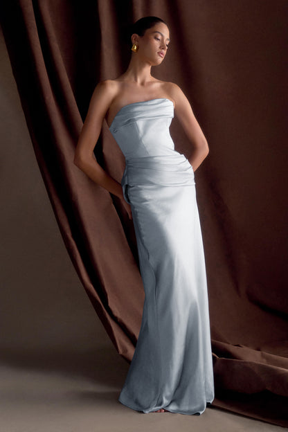 Jasmine Robe Maxi Satin Sans Bretelles - Bleu Glacé
