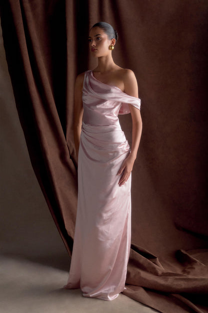 Robe Maxi en Satin Dalia à Manches Décolletées - Rose Poudré