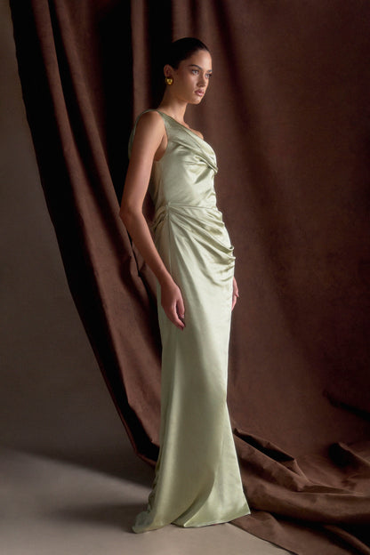 Robe maxi en satin Dalia à épaules dénudées - Senteur de sauge