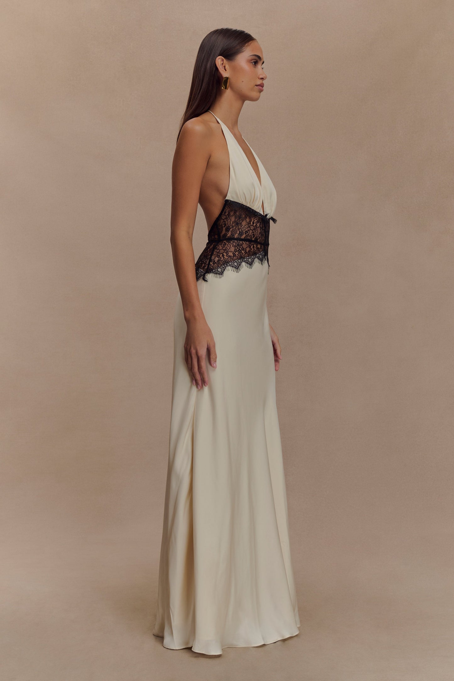Maxi-robe en dentelle et satin Dinah - Noir/Ivoire