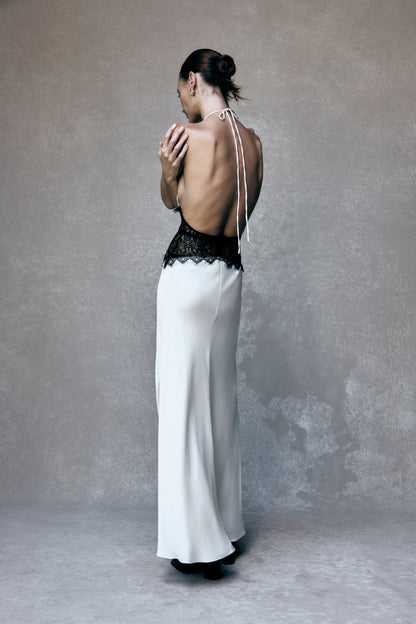 Maxi-robe en dentelle et satin Dinah - Noir/Ivoire