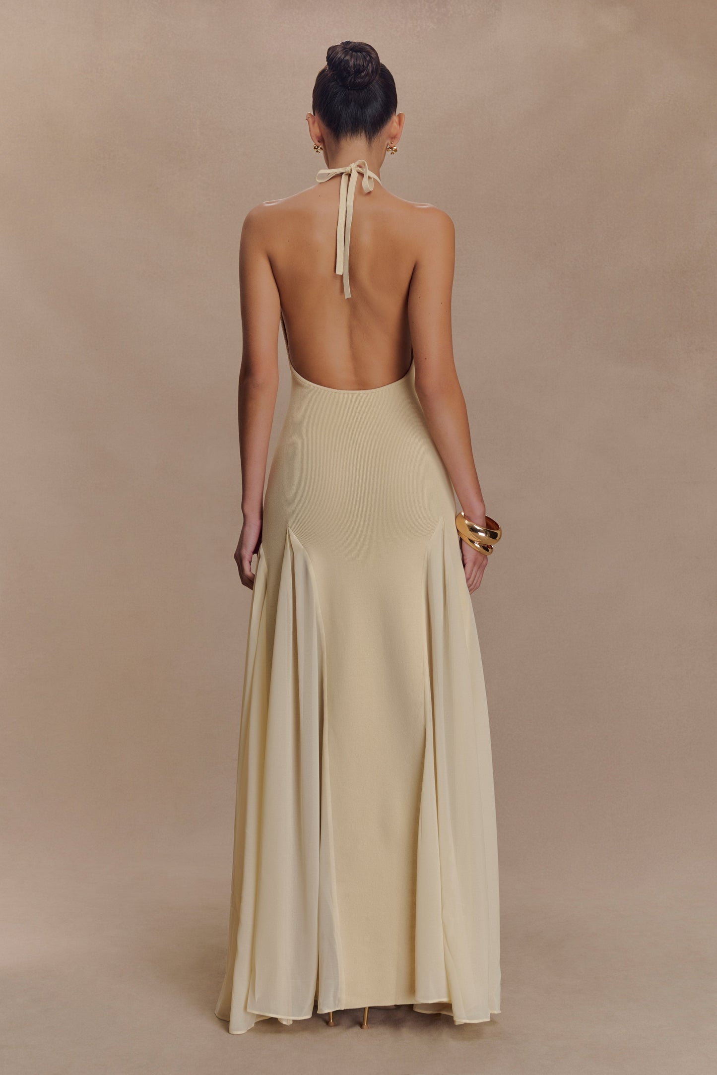 Robe Maxi Soleil en Tricot et Maille avec Décolleté Halter - Crème