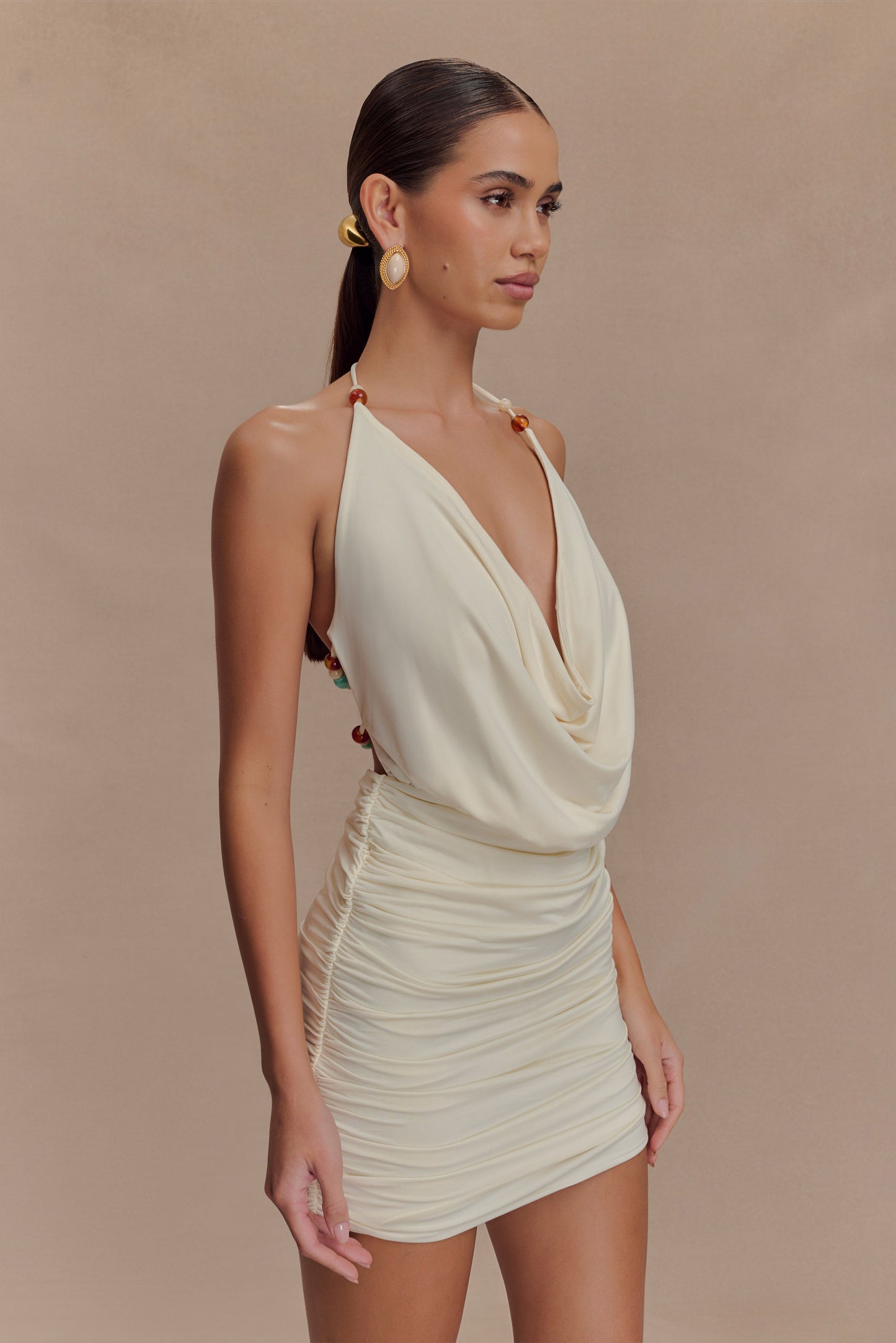 Mini-robe à col montant et perles Astraeus - Ivoire