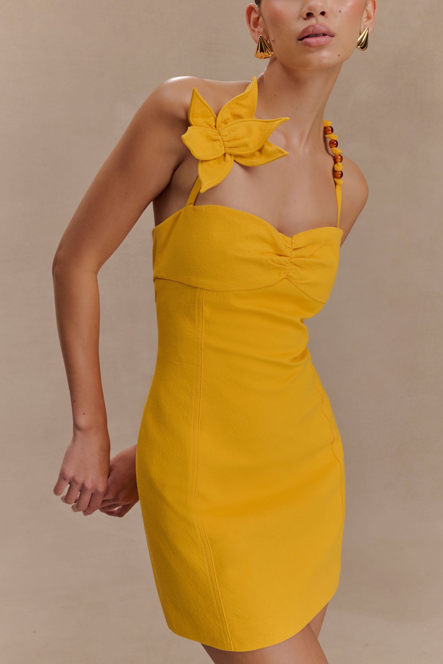 Robe mini en coton à motifs floraux Reyes - couleur caramel.