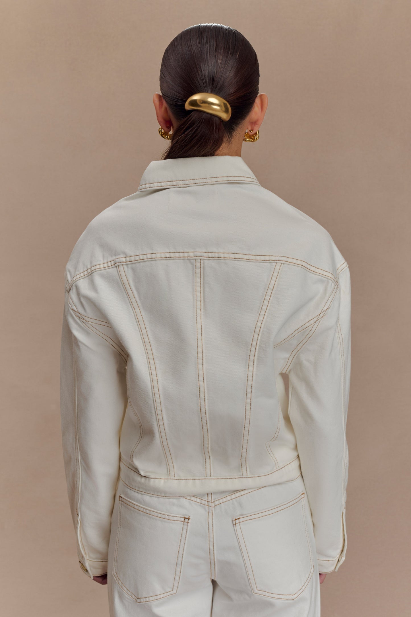 Veste en jean à taille ajustée Kirra - Blanche