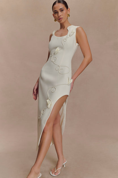 Robe midi brodée Virginia en tailleur - Blanc