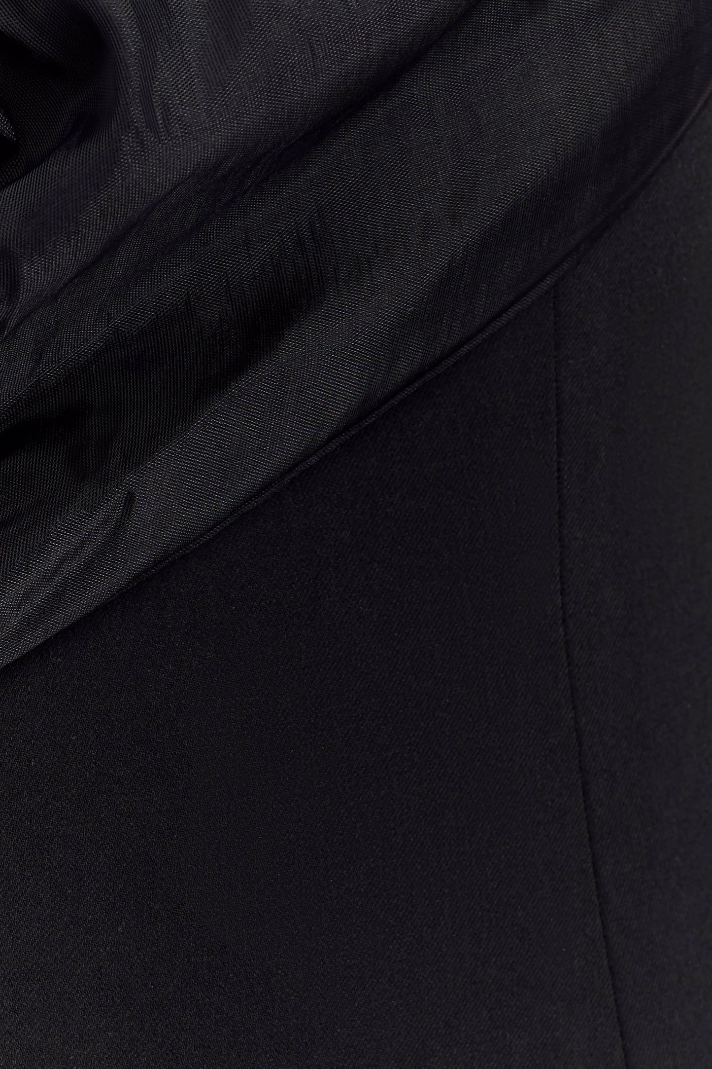Mini-robe Effie en organza à une seule manche - Noir