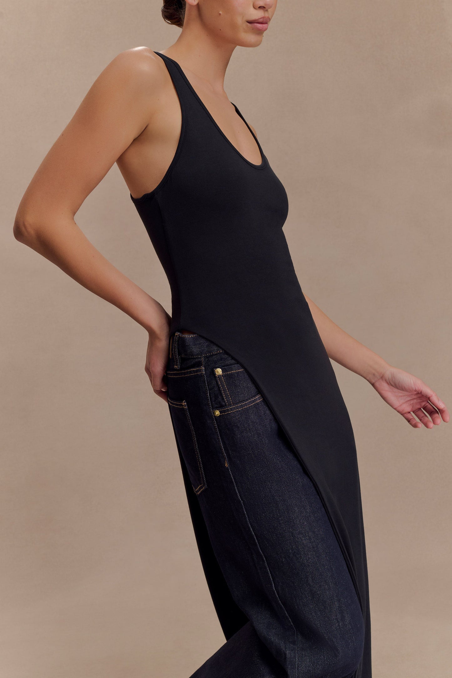 Haut Ellerie à dos nageur et longueur allongée - Noir