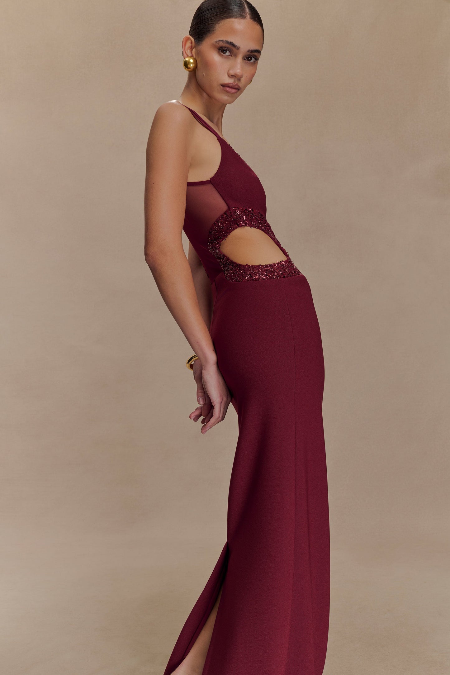 Robe Maxi en Crêpe Perlée Angelique - Vin Rouge