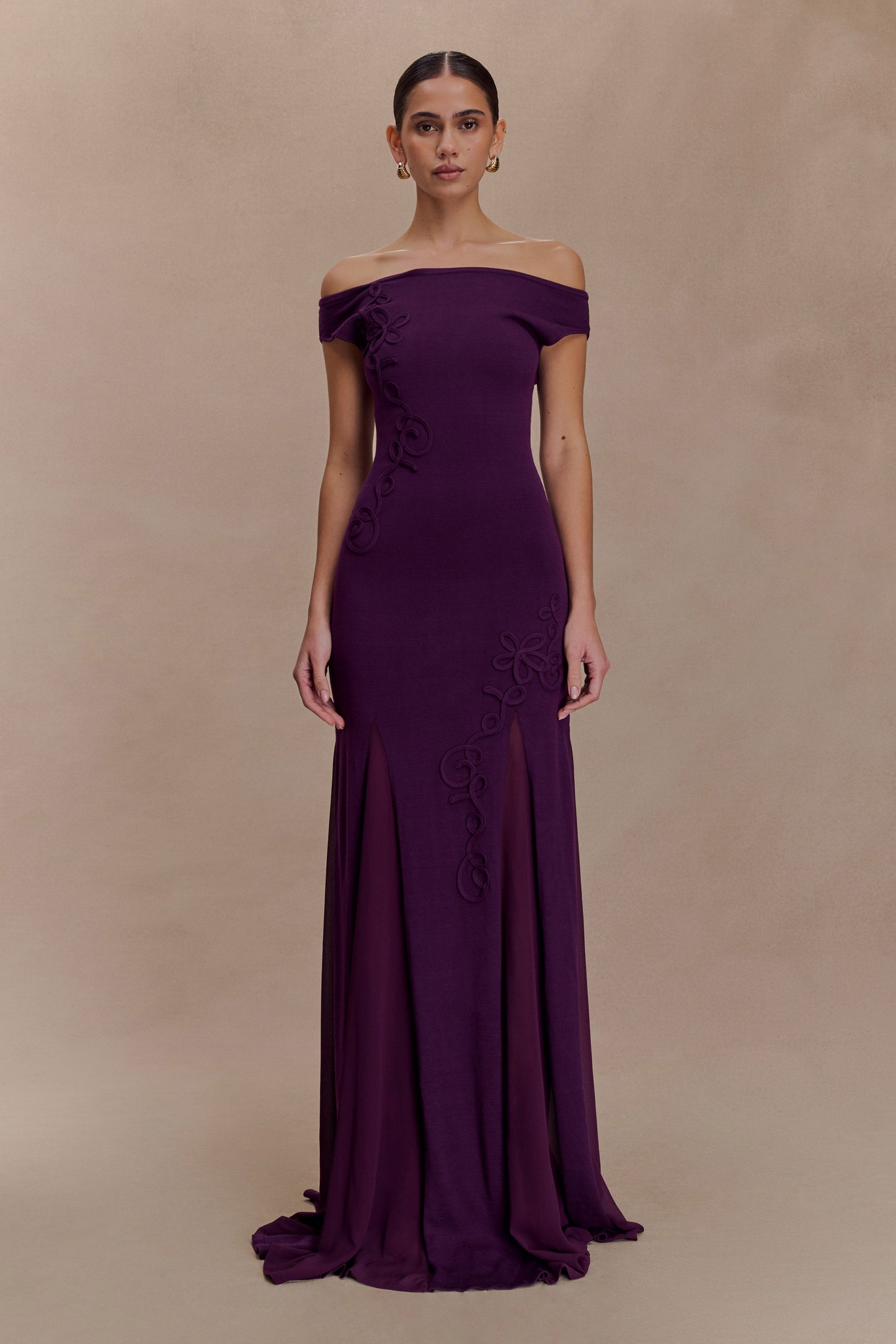 Robe en tricot à épaules dénudées brodée Nesta - Prune