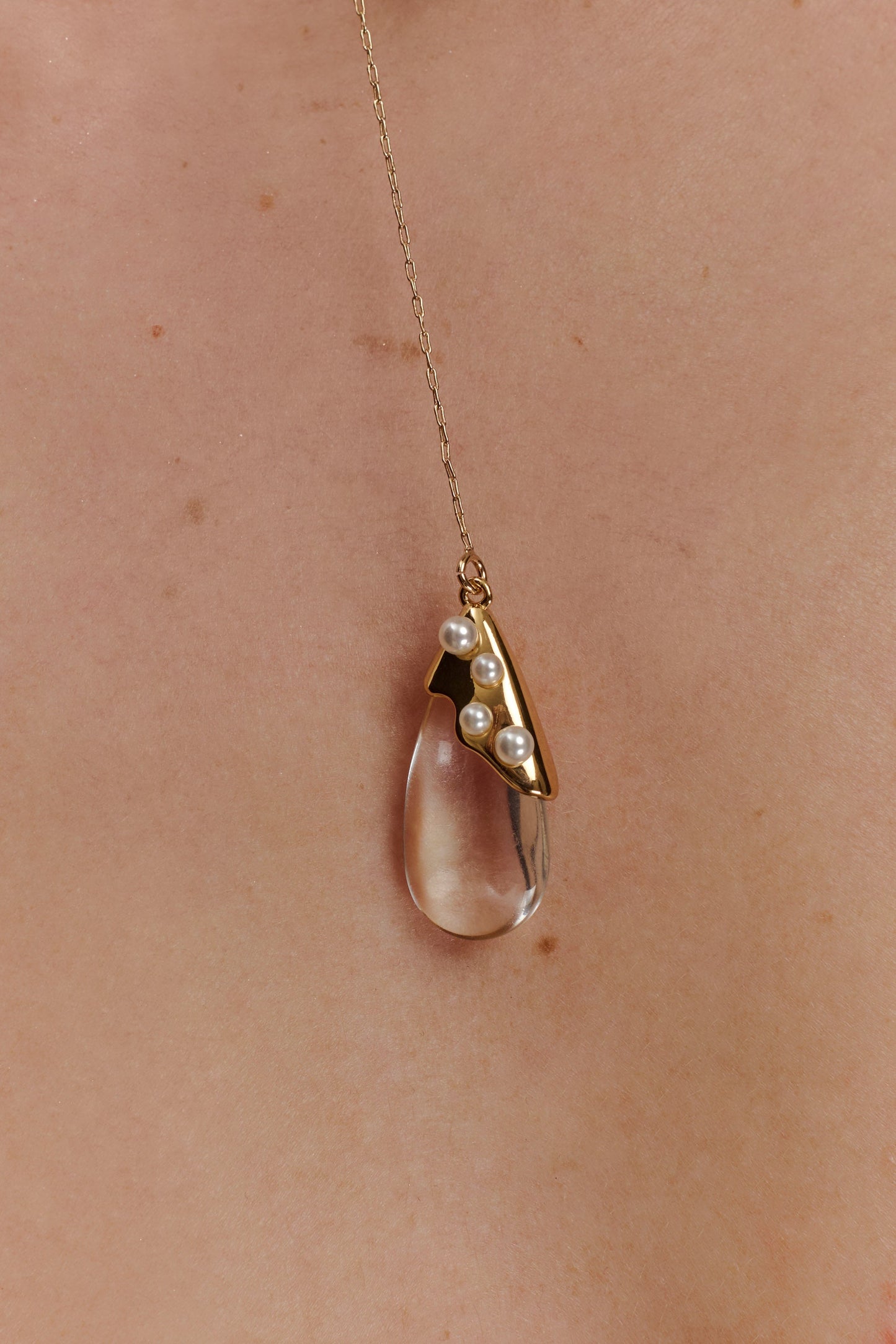 Collier avec pendentif en forme de goutte d'eau Augusta - Or