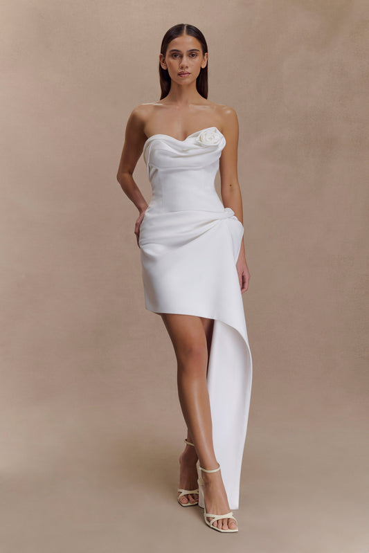 Evianna Robe Mini Gathered Sans Bretelles - Blanche
