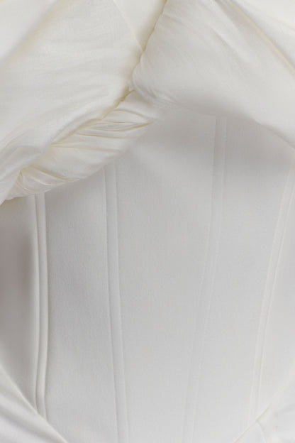 Robe en crêpe Aphrodite à épaules dénudées - Ivoire
