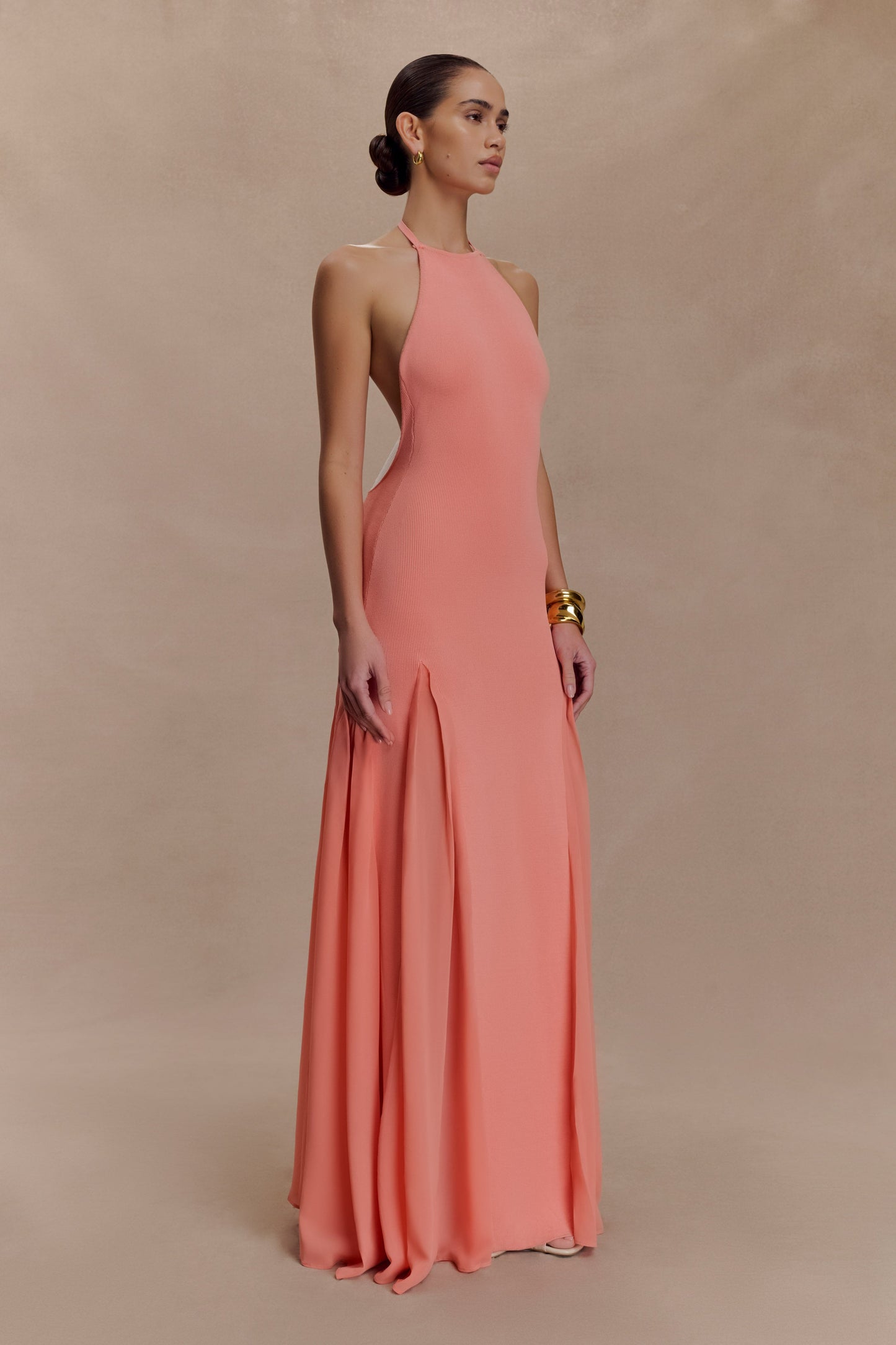 Robe Maxi Soleil en Tricot et Maille avec Décolleté en V - Corail